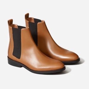 Everlane The Modern Chelsea Boot in Cognac Brown Leather Size 7.5